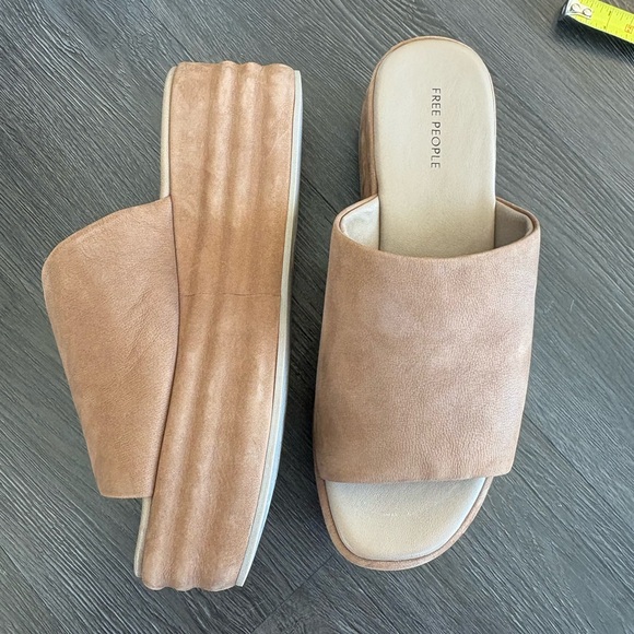 Free People Shoes - Free People Leather Platform Slides size 38